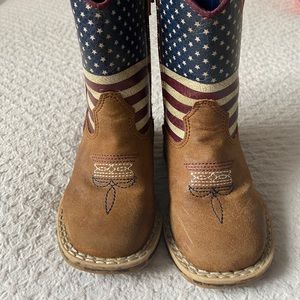 Toddler shoes